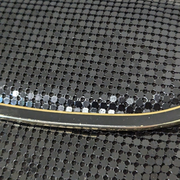 Vintage 1980s black metal mesh and gold clasp fold over clutch evening bag - Picture 4 of 9